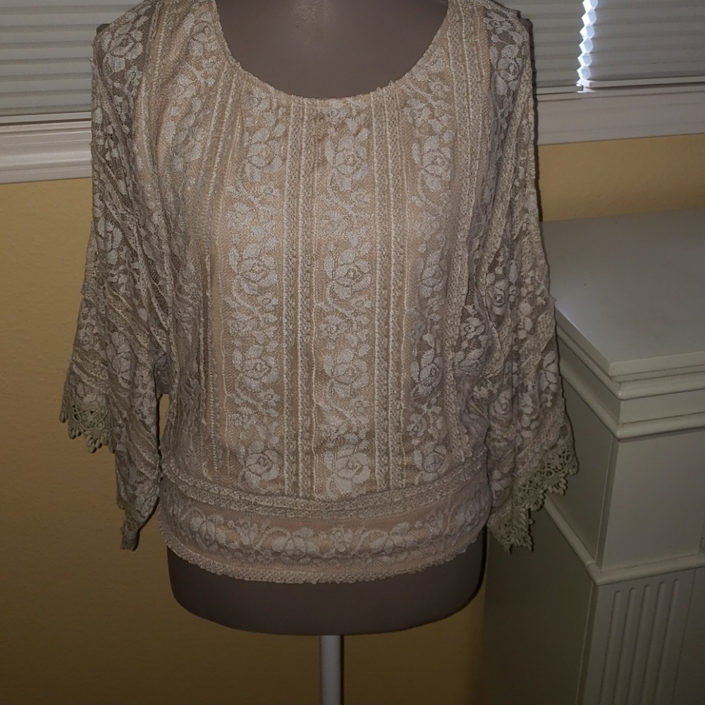 Lace cold shoulder top.